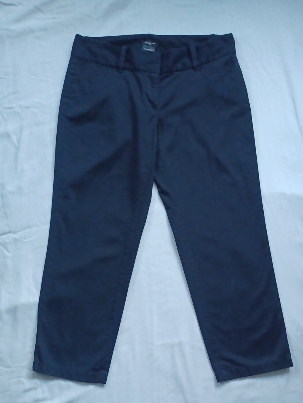 Ann Taylor Signature Stretch Cotton Capri Pants- Sz. 4